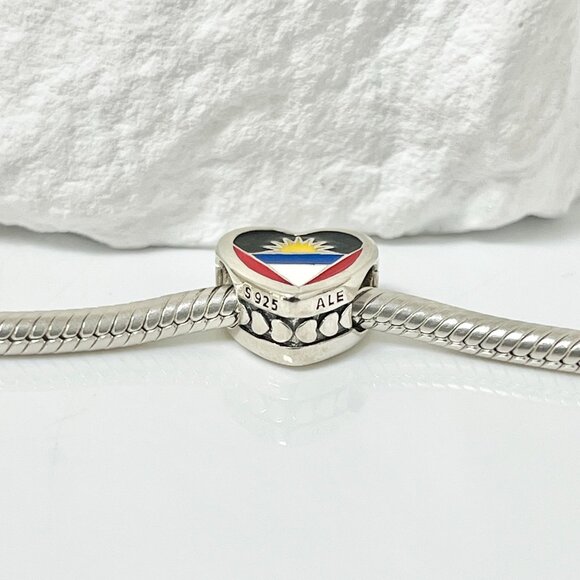 Pandora I LOVE Antigua and Barbuda S925 Silver Heart Bead Charm - Picture 2 of 3